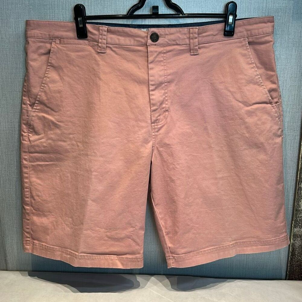 Flag & Anthem Mens Shorts Sz 40 Casual Flat Front Button Salmon Pink